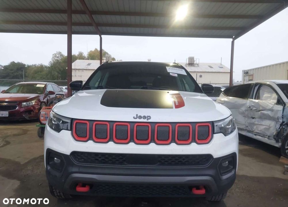 Jeep Compass - 2