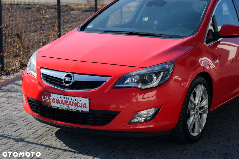Opel Astra 1.6 T Cosmo - 13