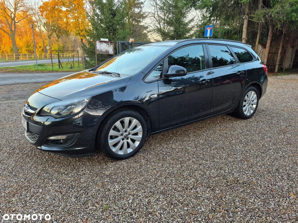 Opel Astra 1.4 Turbo 150 Jahre - 1