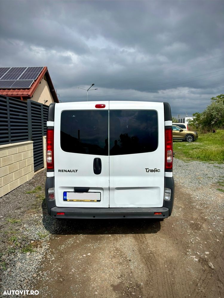 Renault Trafic Grand Passenger L2H1 Authentique - 3