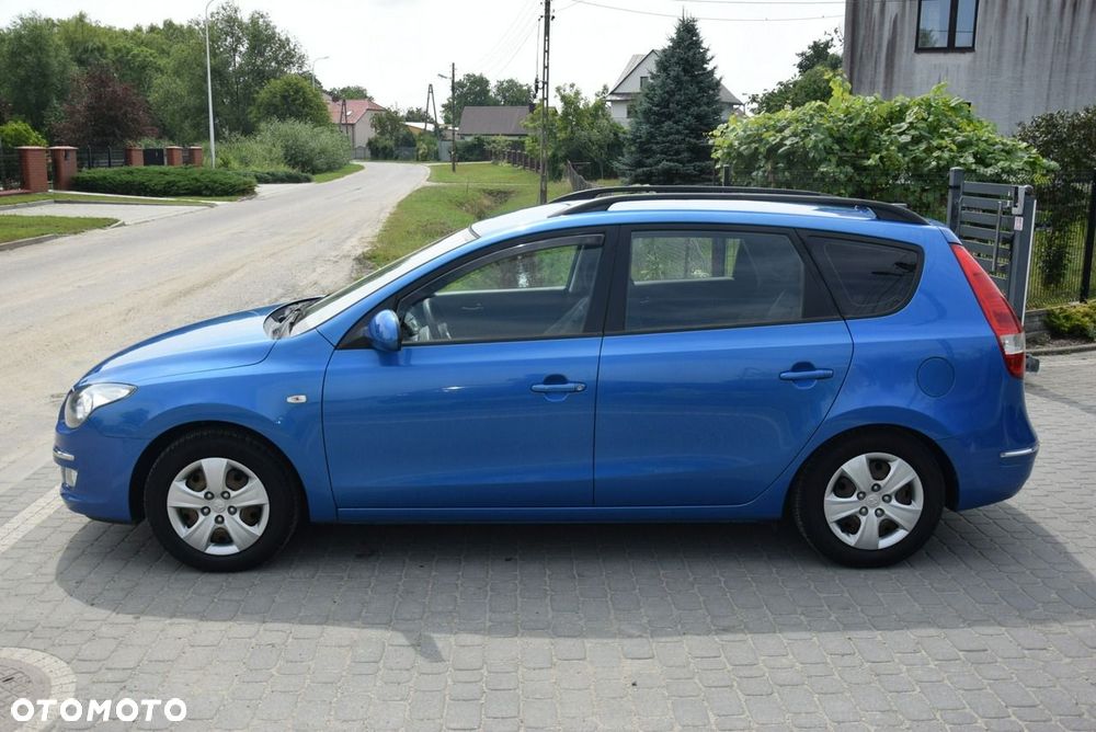 Hyundai i30 1.4 Classic EU5 - 6