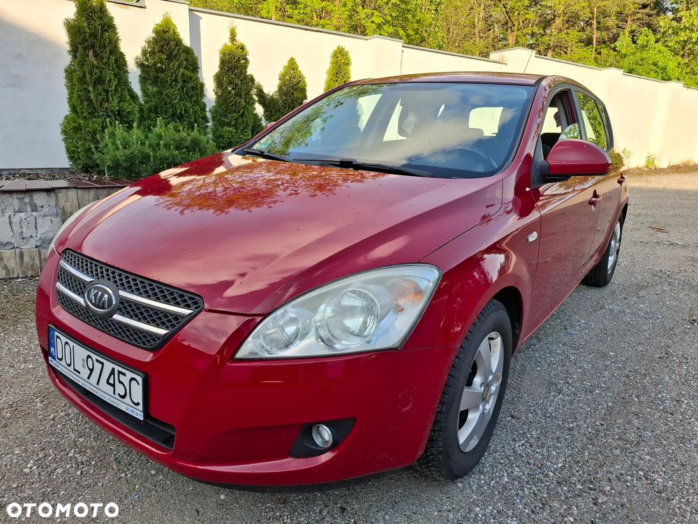 Kia Ceed 1.4 Comfort + - 8