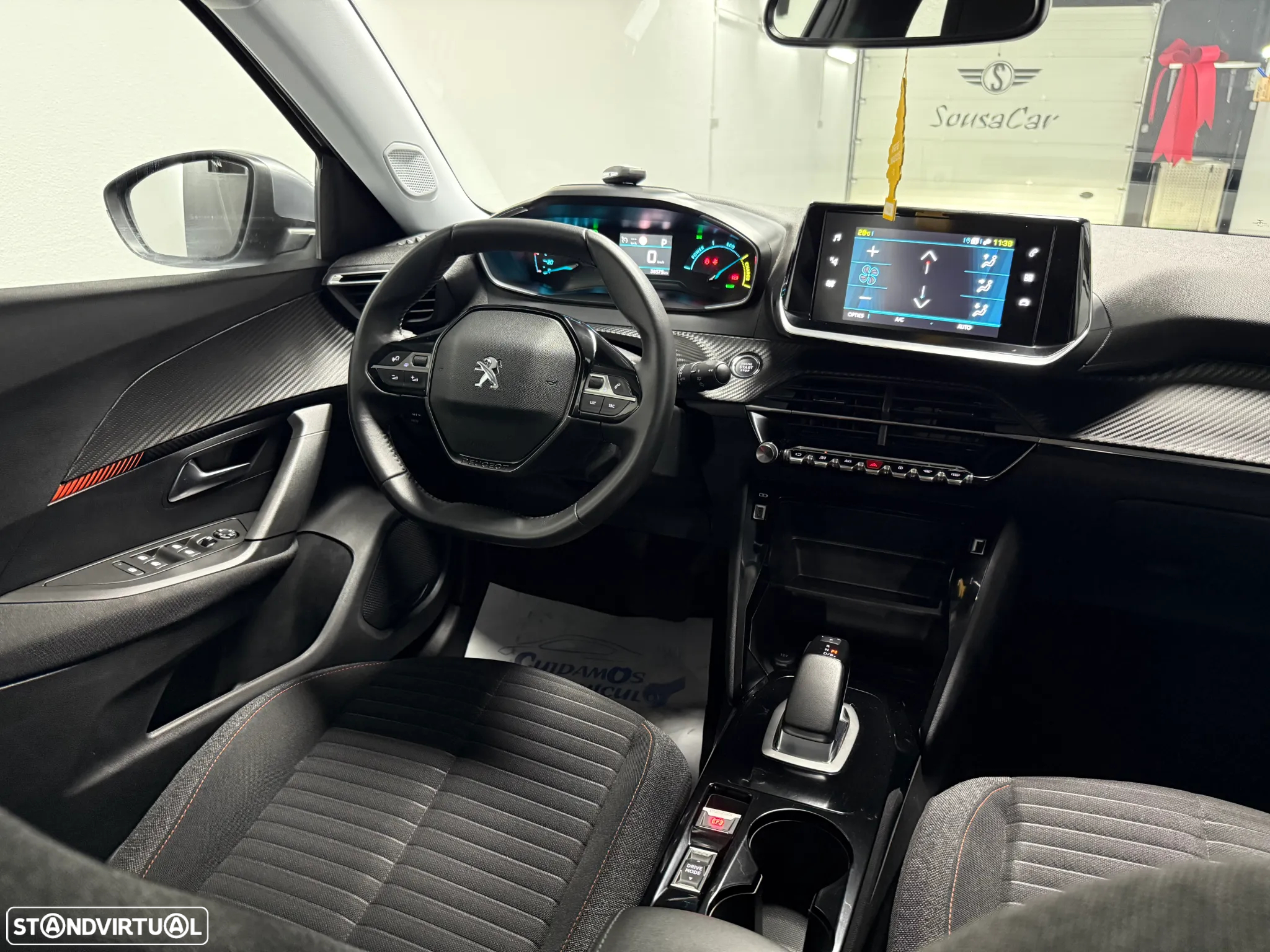 Peugeot e-2008 50 kWh Active Pack - 8