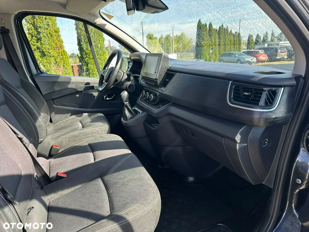 Renault Trafic - 19