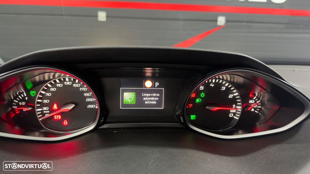 Peugeot 308 PureTech 130 GPF EAT8 Stop & Start Tech Edition - 23
