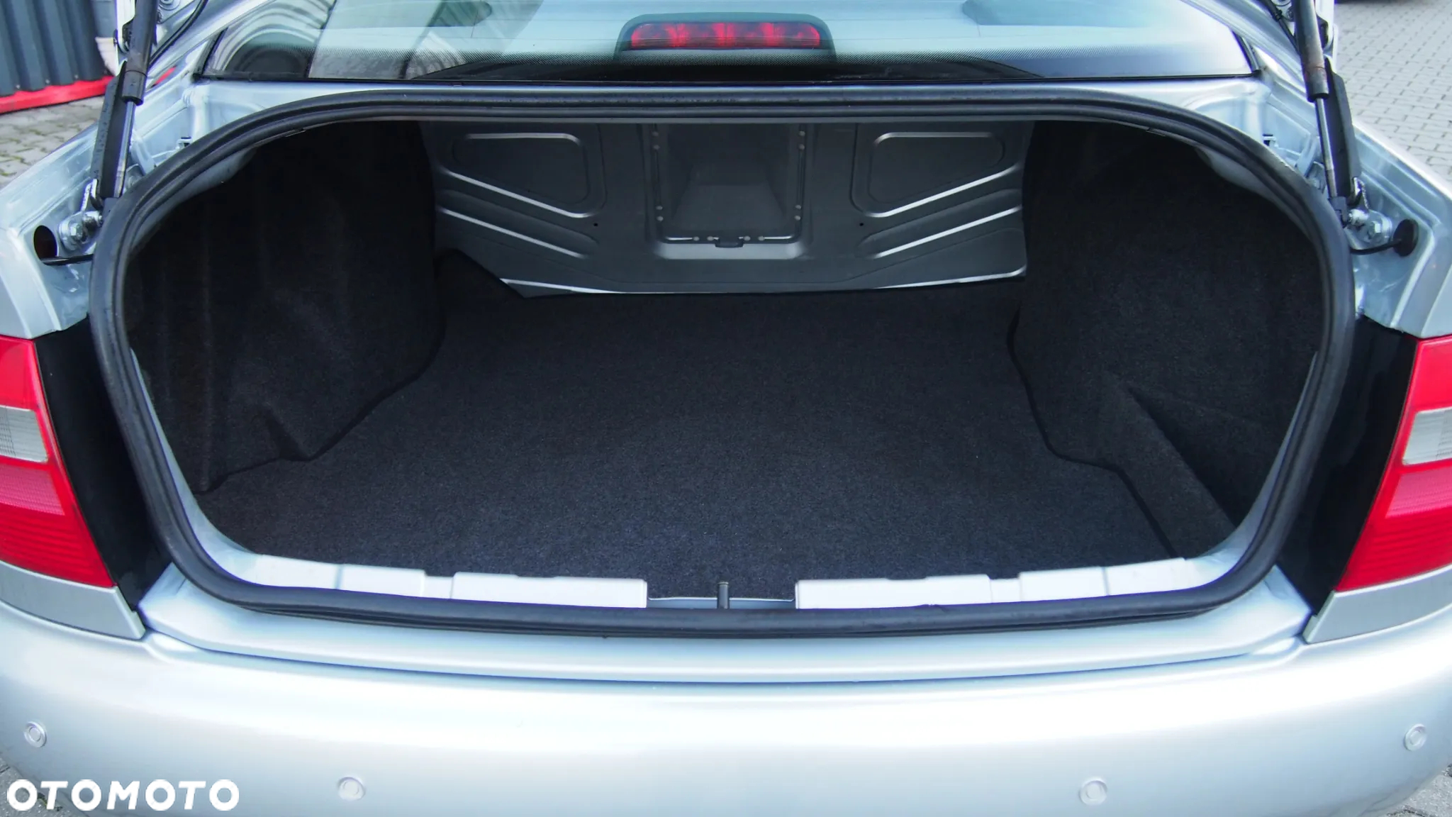Audi A4 1.6 - 22