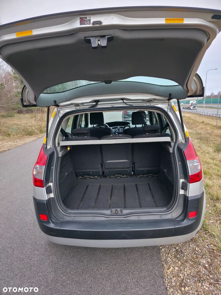 Renault Scenic 1.5 dCi Expression - 13