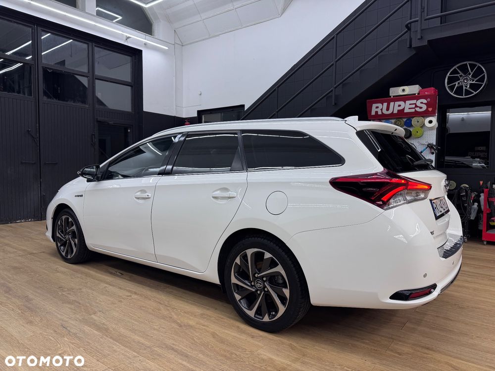 Toyota Auris - 25