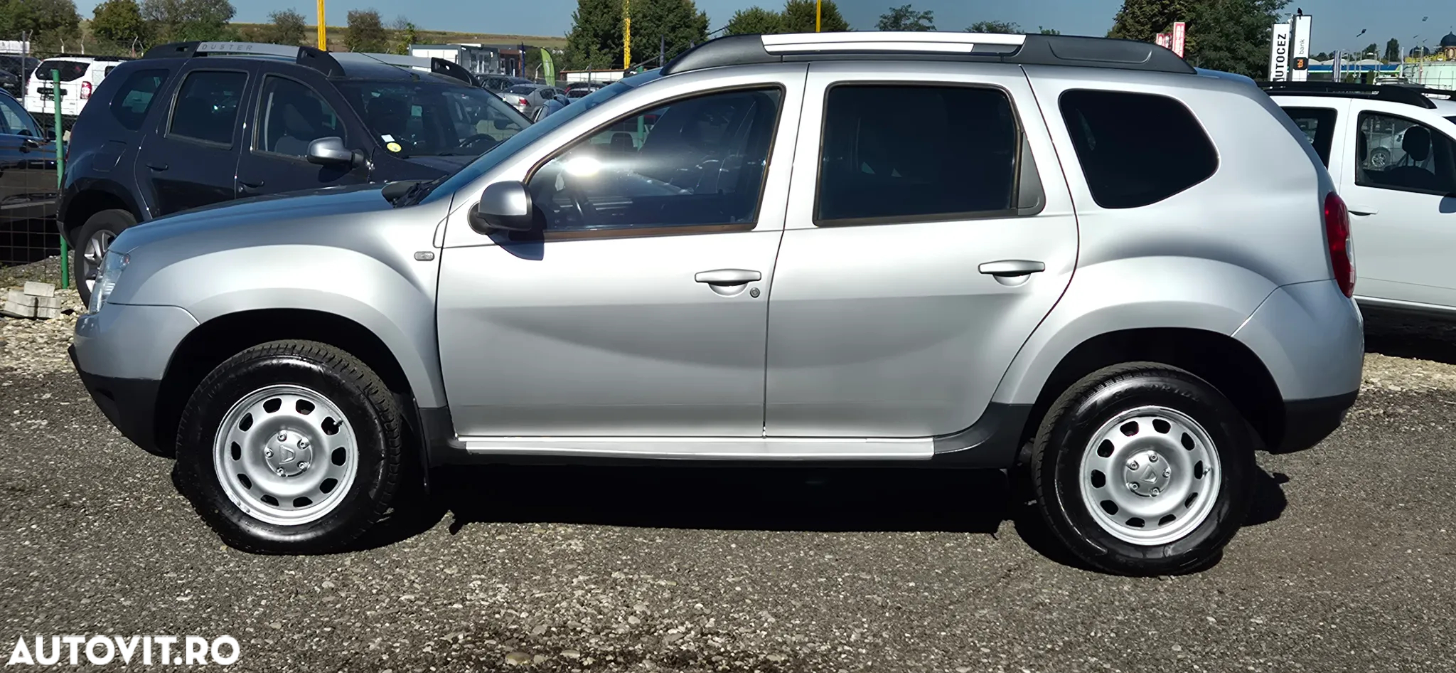 Dacia Duster 1.6 4x2 Laureate - 3