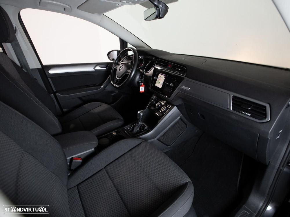 VW Touran 2.0 TDI Confortline DSG - 9