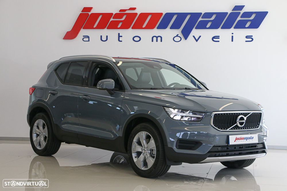 Volvo XC 40 2.0 D3 Momentum - 1