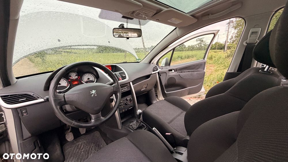 Peugeot 207 1.4 Trendy - 9
