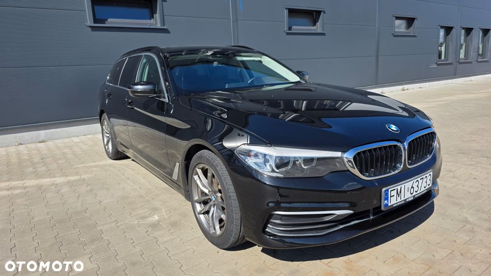 BMW Seria 5 518d Advantage sport - 23