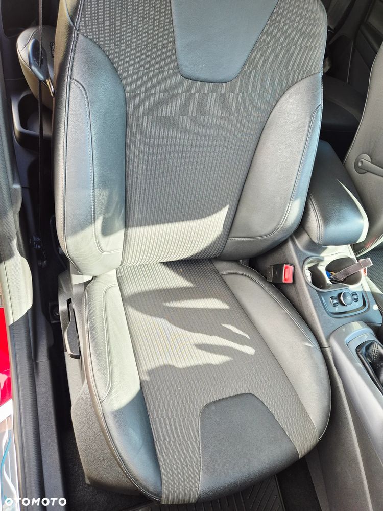Ford Focus 1.0 EcoBoost Titanium - 18