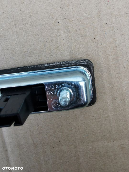 Klamka mikrostyk Audi A1 Fabia II 5J0827229 - 3