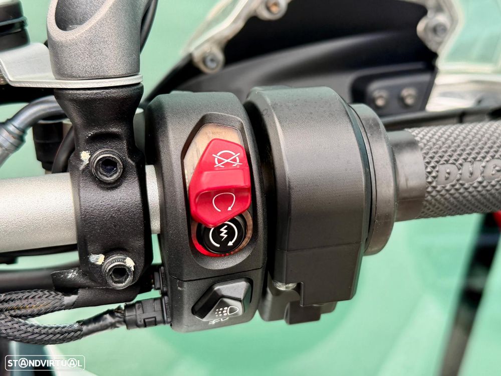 Ducati Multistrada V4 S - 13