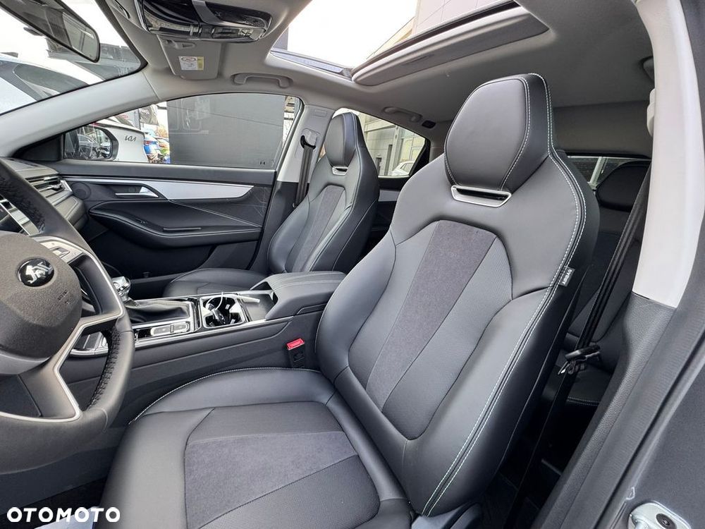 JAC J7 Plus CVT - 11