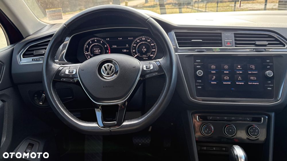 Volkswagen Tiguan - 30