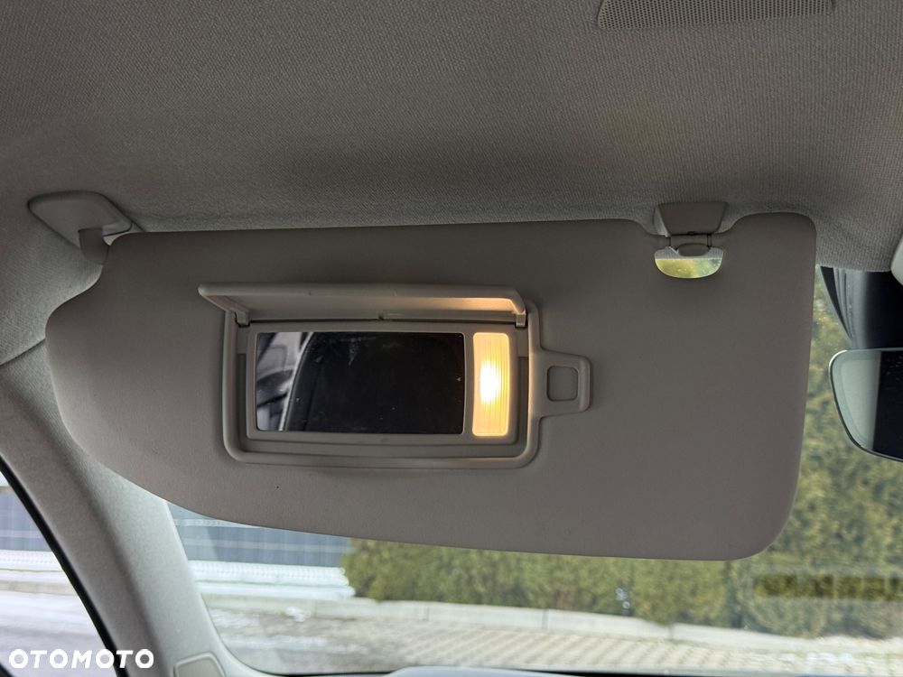 Volvo XC 40 D3 Momentum Pro - 21