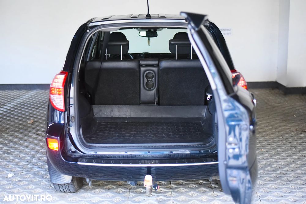 Toyota RAV4 - 15