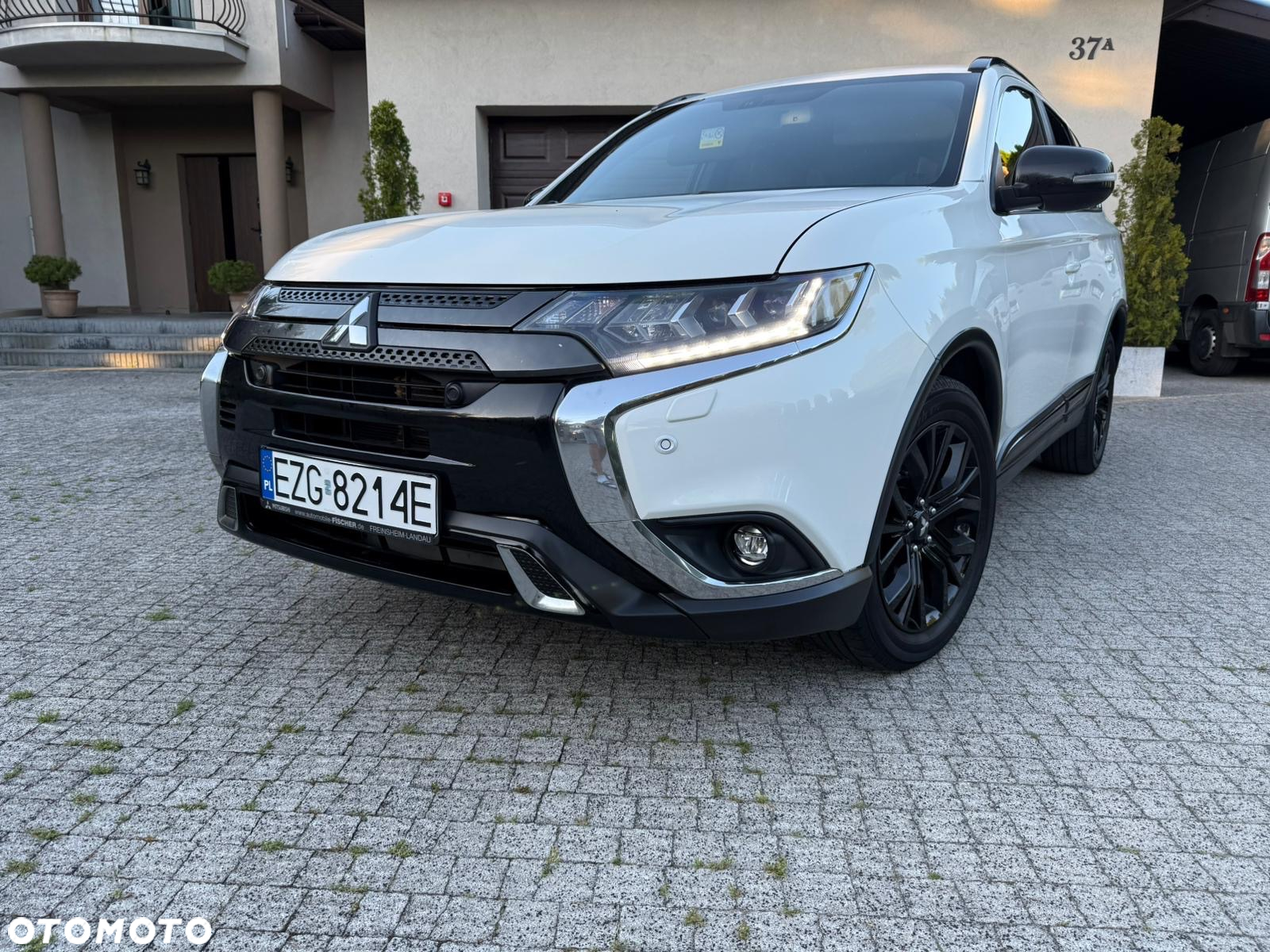 Mitsubishi Outlander 2.0 Instyle Navi 4WD CVT - 34