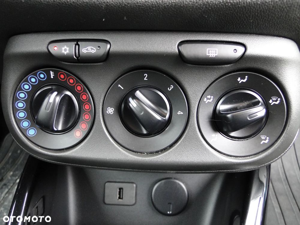 Opel Corsa 1.4 120 Jahre - 19