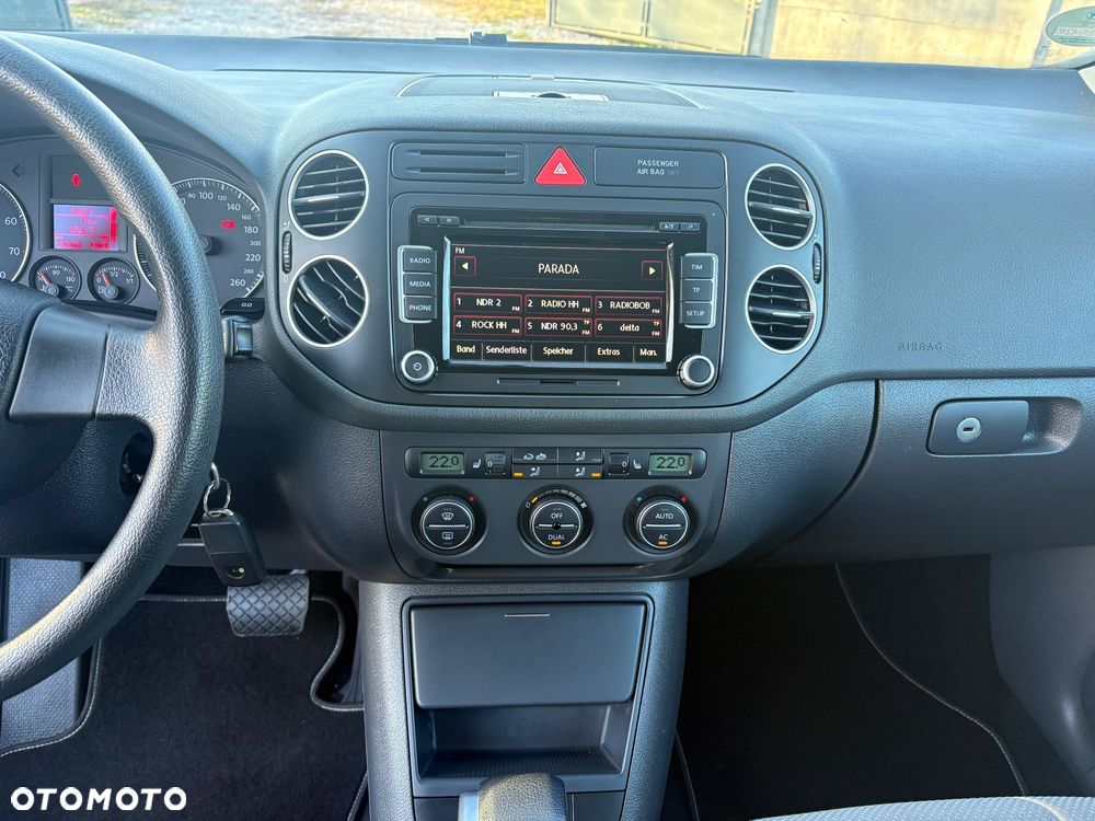 Volkswagen Golf - 35