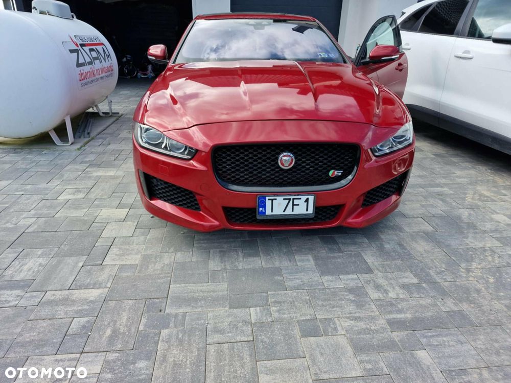 Jaguar XE S - 1