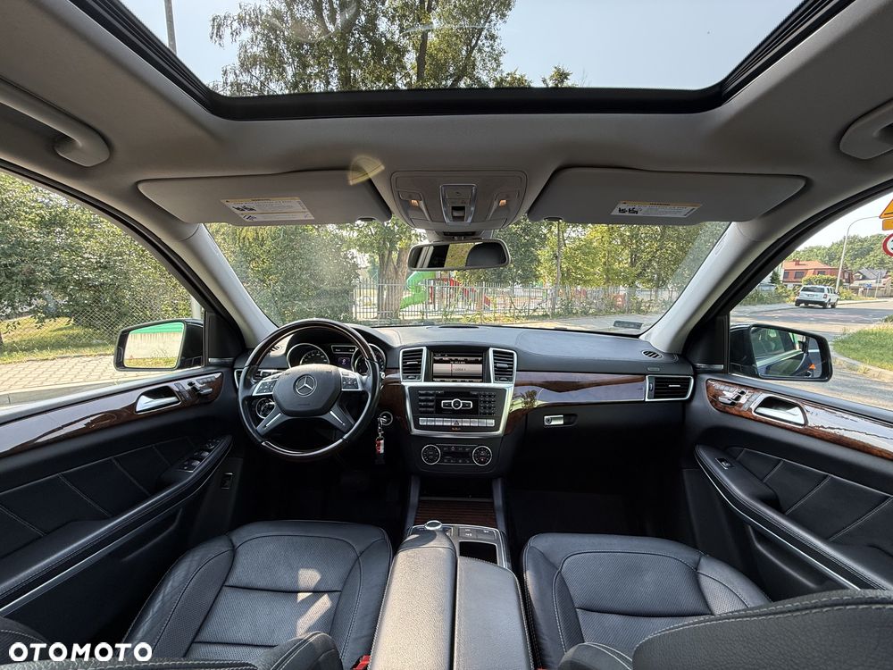 Mercedes-Benz GL - 12