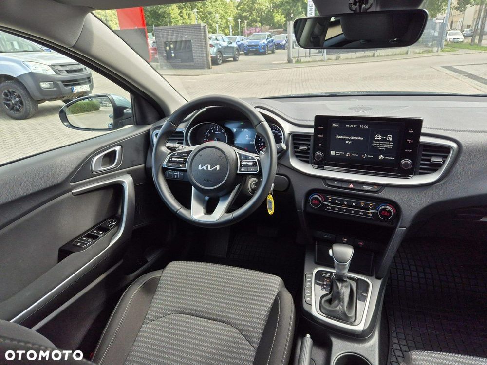 Kia XCeed - 13