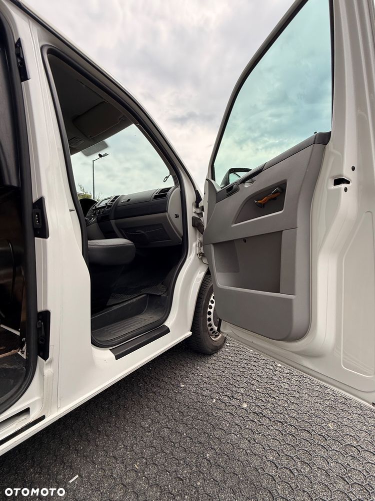 Volkswagen Transporter - 15