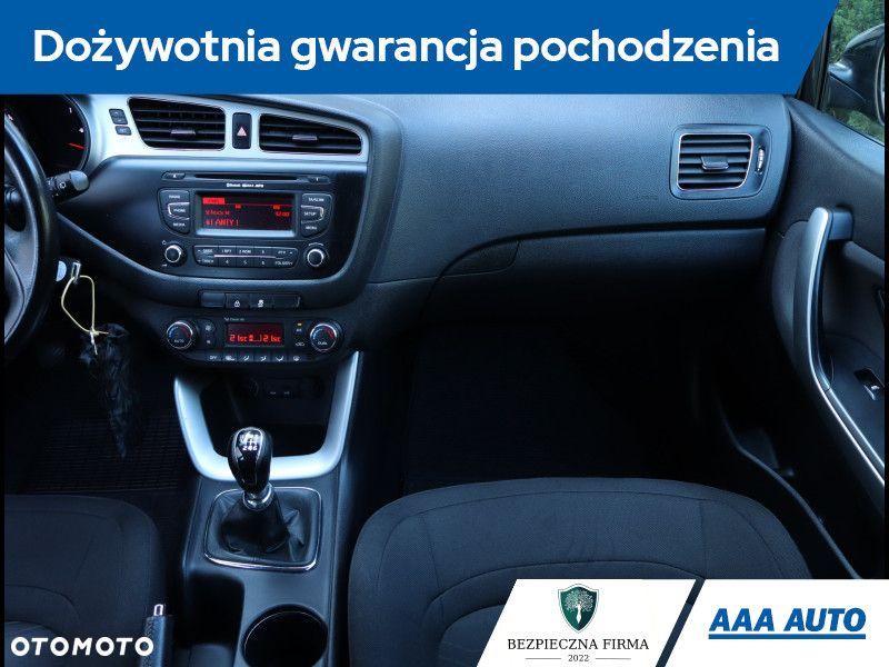 Kia Ceed - 9