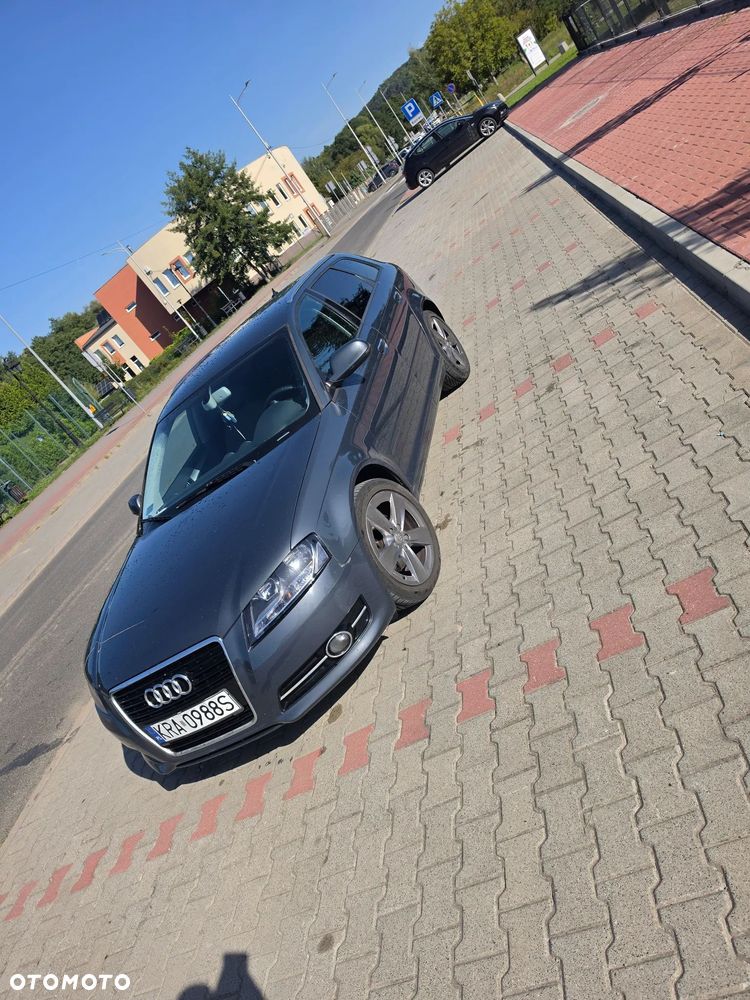 Audi A3 Sportback 2.0 TDI DPF Ambiente - 6