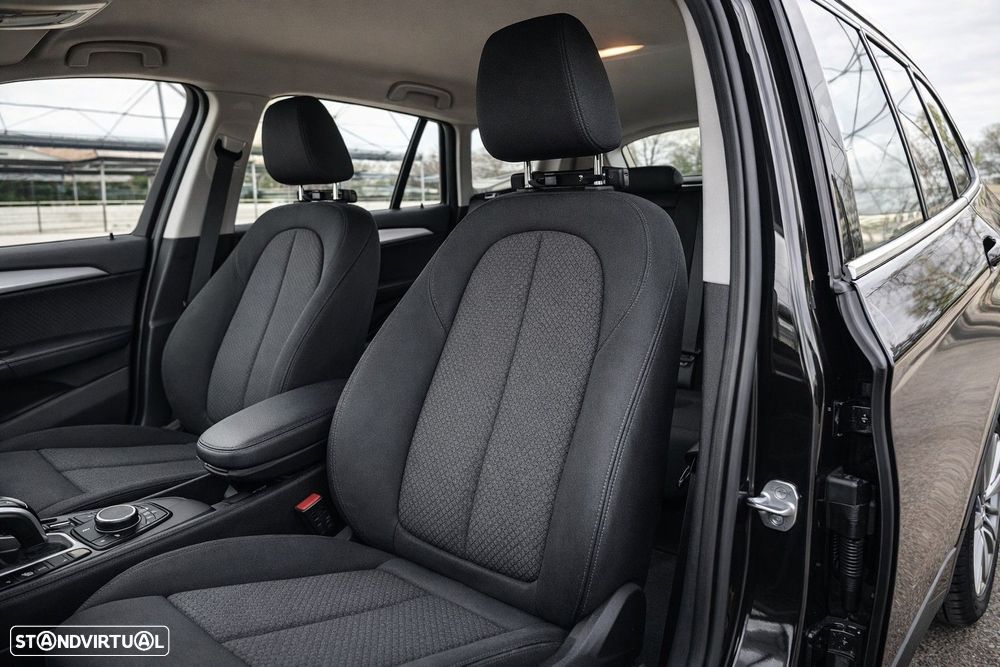 BMW X1 25 e xDrive Corporate Edition - 5