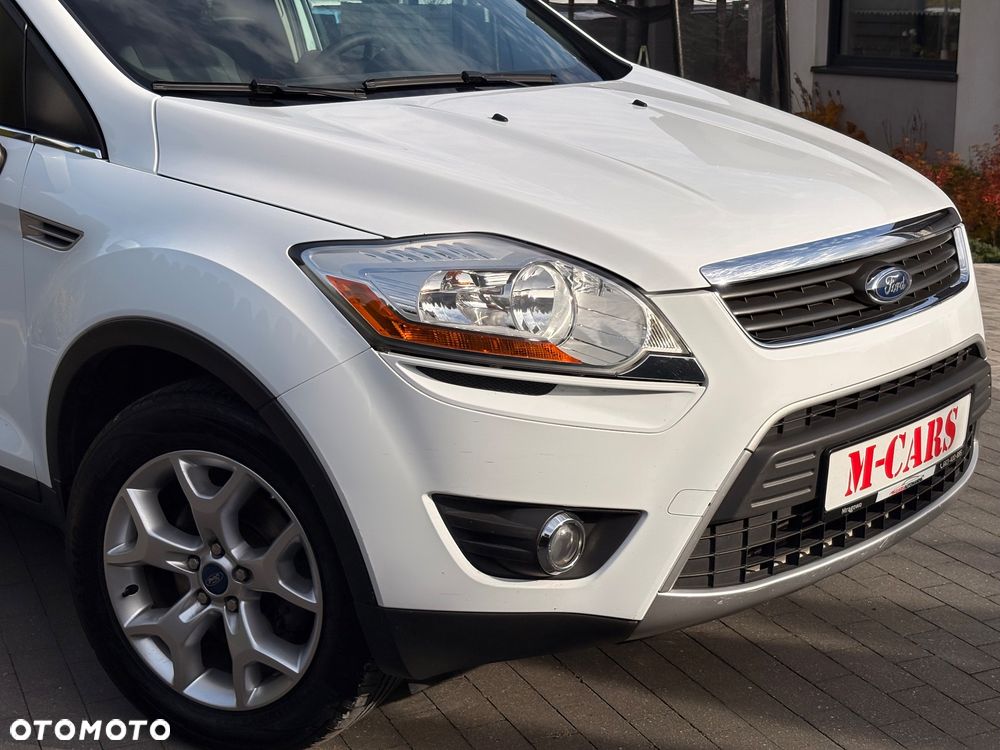 Ford Kuga 2.0 TDCi 2x4 Titanium - 13