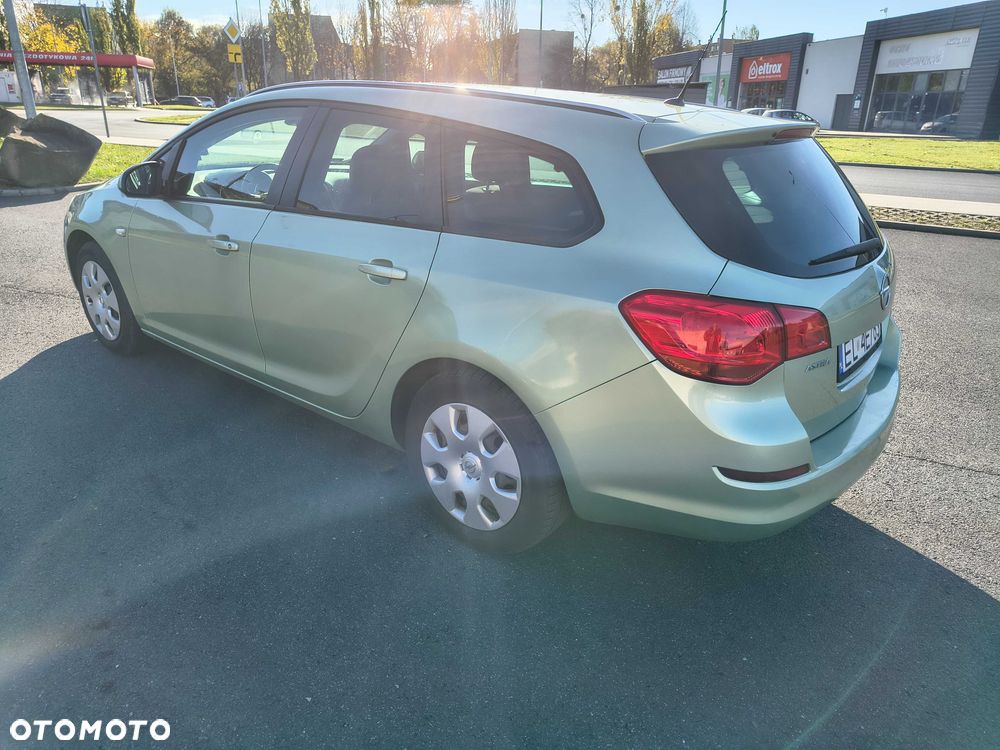 Opel Astra - 4