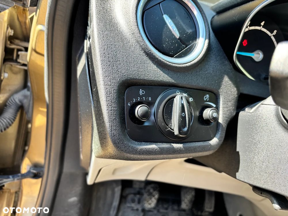 Ford Fiesta 1.25 Silver X - 13