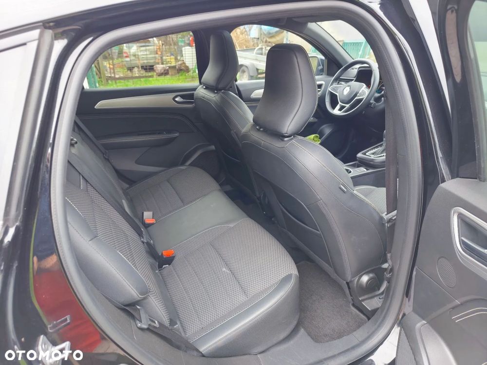 Renault Arkana E-TECH 145 INTENS - 13