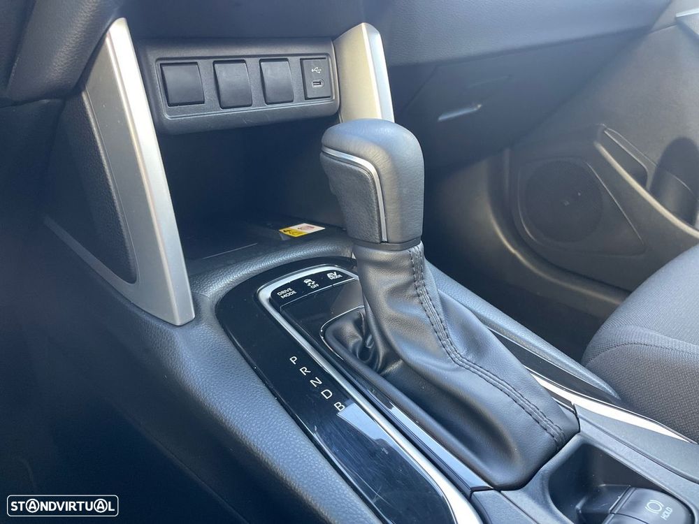 Toyota Corolla Cross 2.0 Hybrid Exclusive - 25