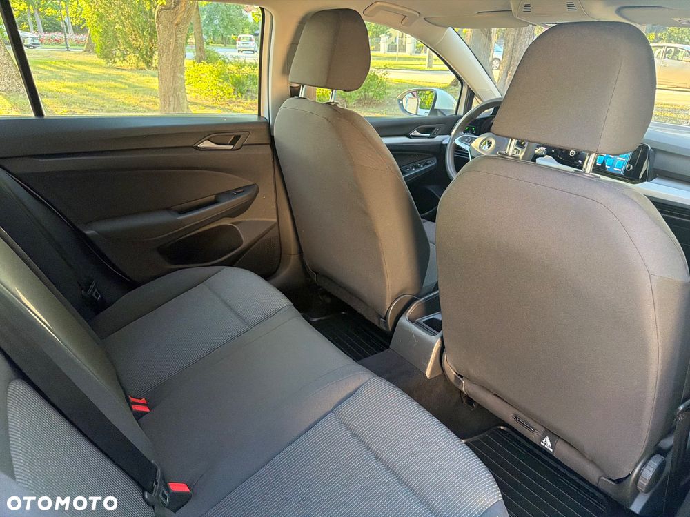 Volkswagen Golf 1.0 TSI - 9
