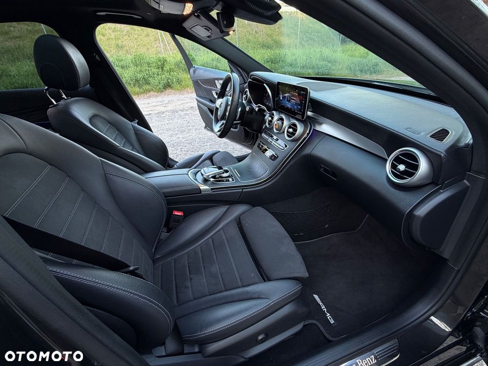 Mercedes-Benz Klasa C 400 4-Matic 9G-TRONIC - 14