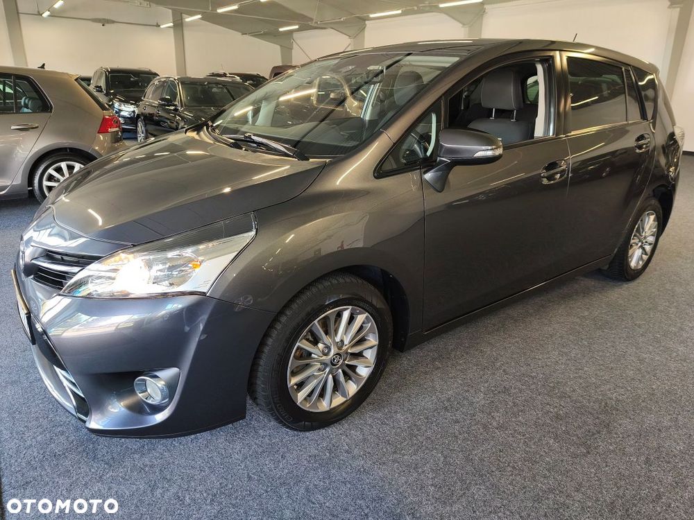 Toyota Verso - 2