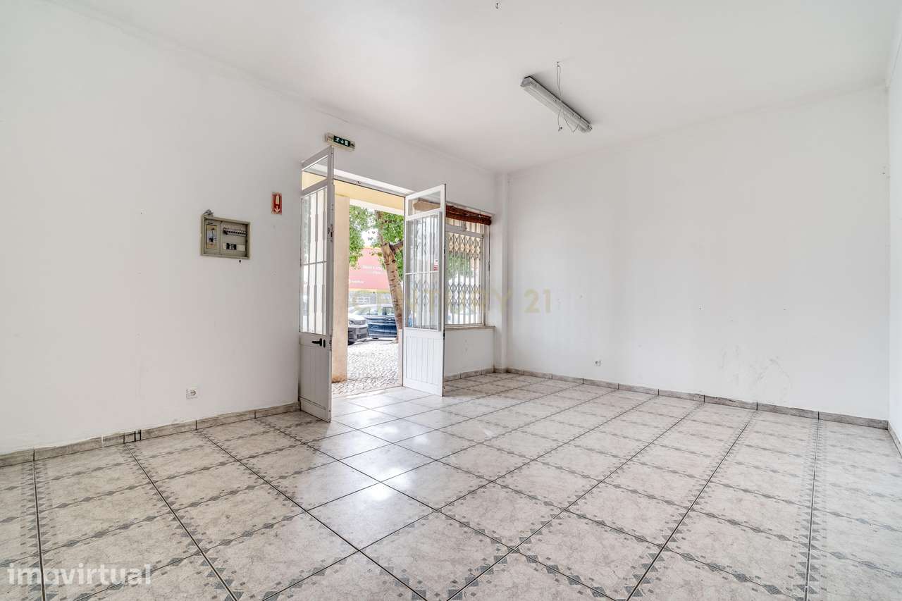 Loja para Arrendar - Centro de Algoz - Grande imagem: 4/12