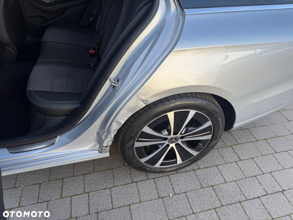 Mercedes-Benz Klasa E 220 d T 9G-TRONIC Avantgarde - 6