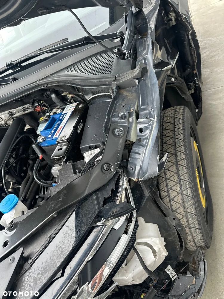 Volkswagen Tiguan - 23