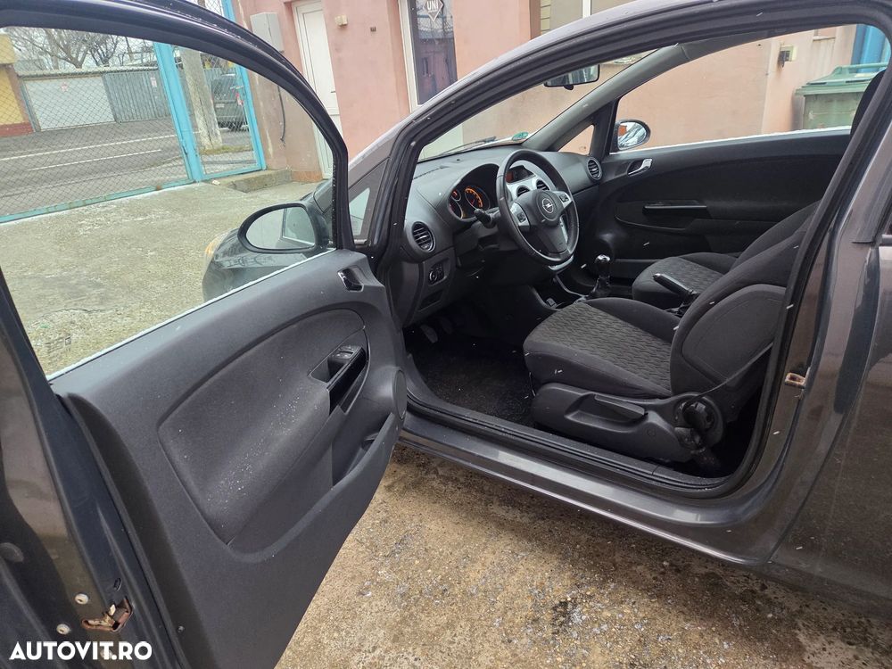 Opel Corsa 1.4 16V Color Edition - 9