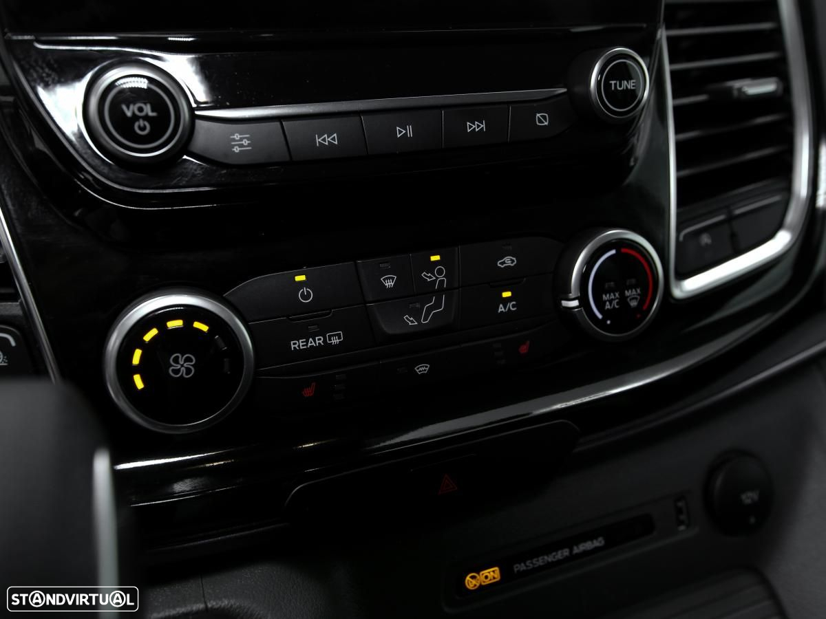 Ford Tourneo Custom - 24