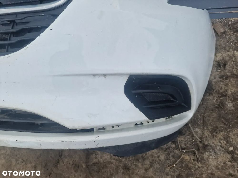 30/ zderzak przedni opel corsa e - 4