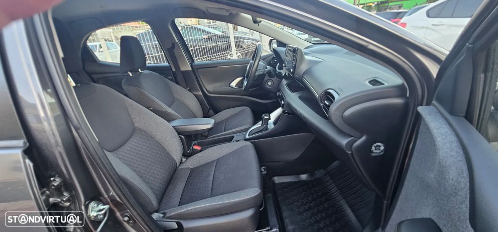 Toyota Yaris 1.5 HDF Comfort Plus - 13