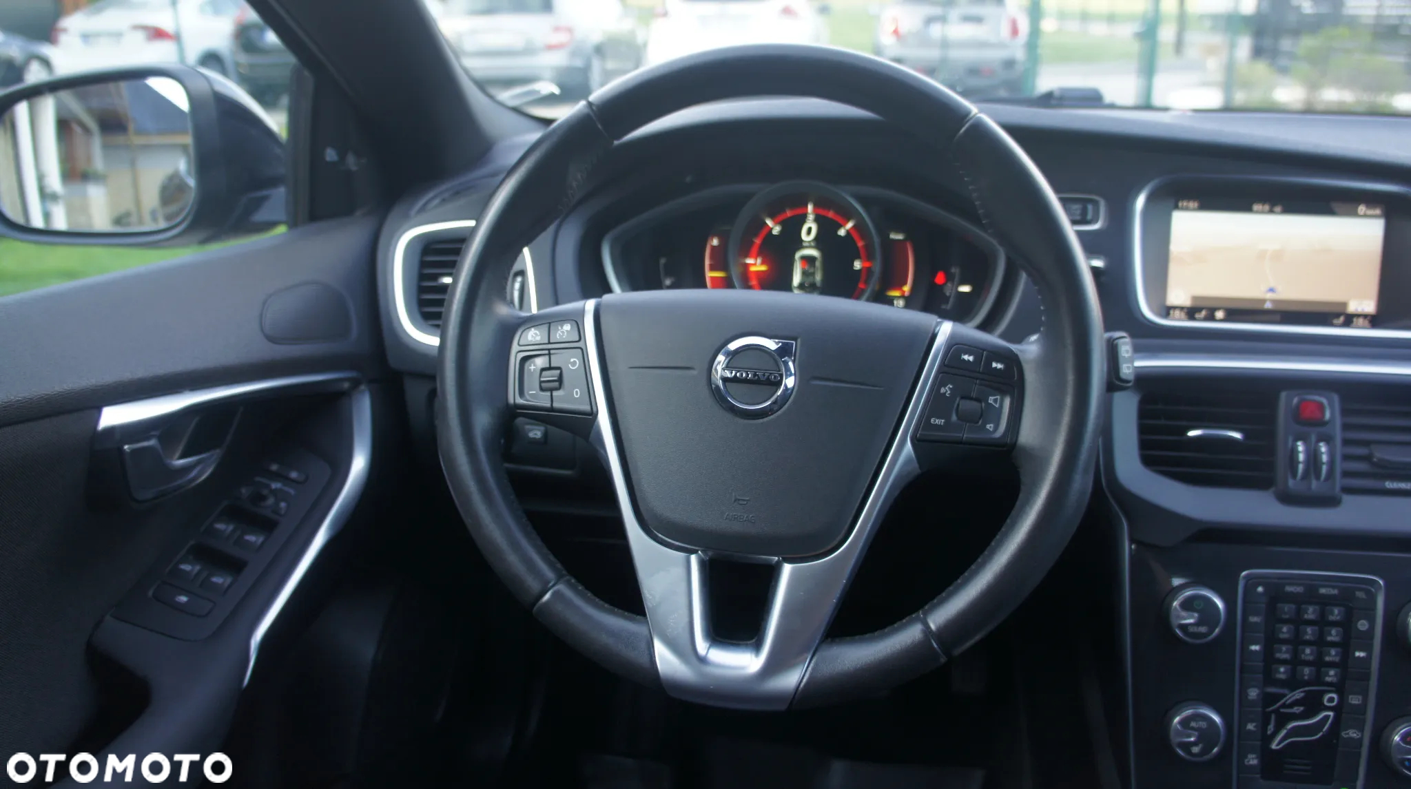 Volvo V40 D3 Drive-E Momentum - 26